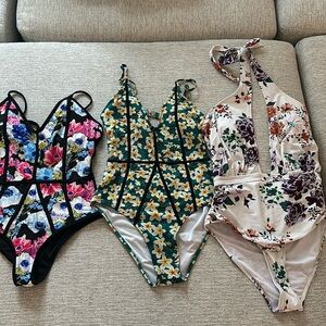 3- size medium Cupshe Bathing suits